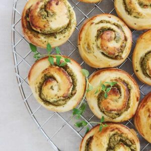 Brødsnegle med pesto