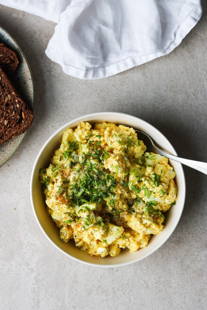 Æggesalat med hytteost