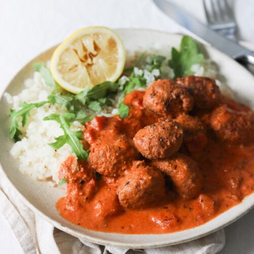 Citron kødboller med tomatsauce