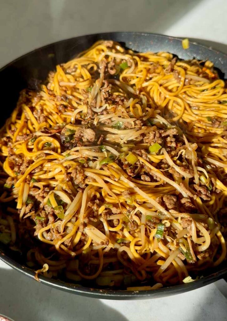 Nudler med hakket oksekød opskrift